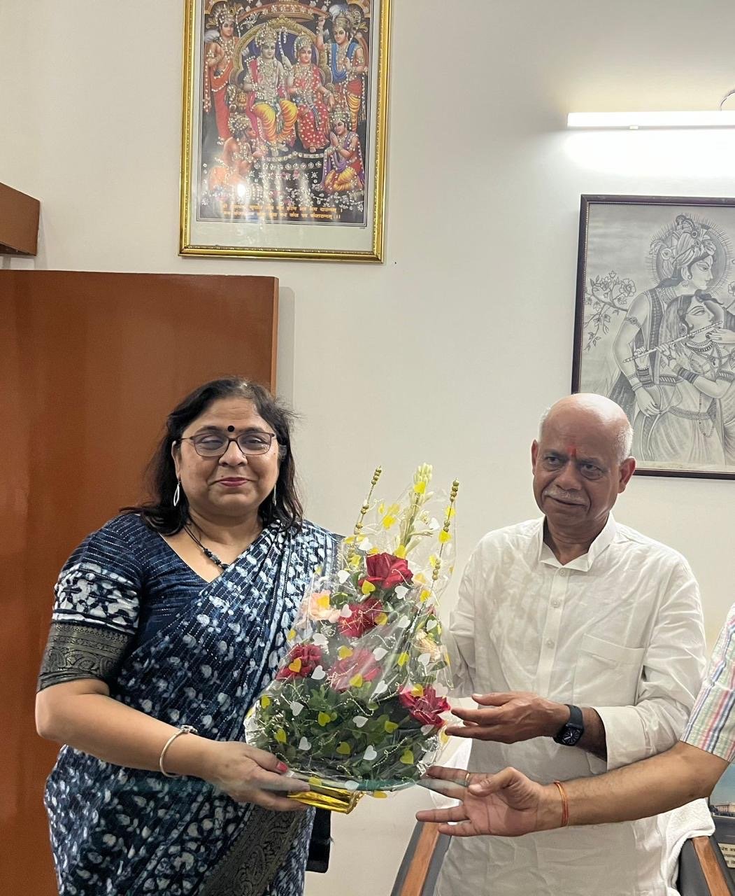 कुलपति ने की महामहिम राज्यपाल हिमाचल प्रदेश श्री शिव प्रताप शुक्ला से शिष्टाचार भेंट