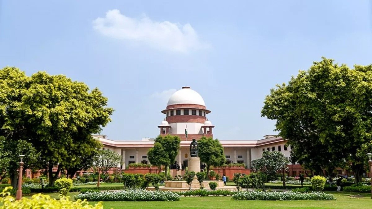 महिलाओं को पीरियड लीव मिलनी चाहिए या नहीं…? याचिका पर SC ने केंद्र को दिए ये अहम निर्देश