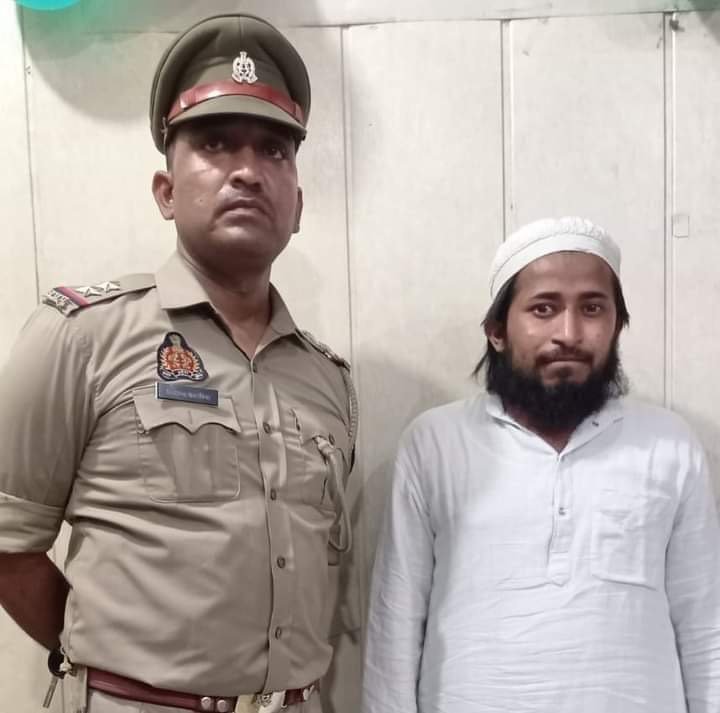 नाबालिग बच्ची से छेड़छाड़ करने में, सपा समर्थक “मौलाना शादाब” गिरफ्तार
