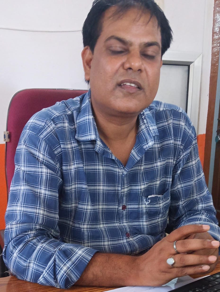 बड़ौदा यू पी बैंक बनरहिया बाग के शाखा प्रबंधक