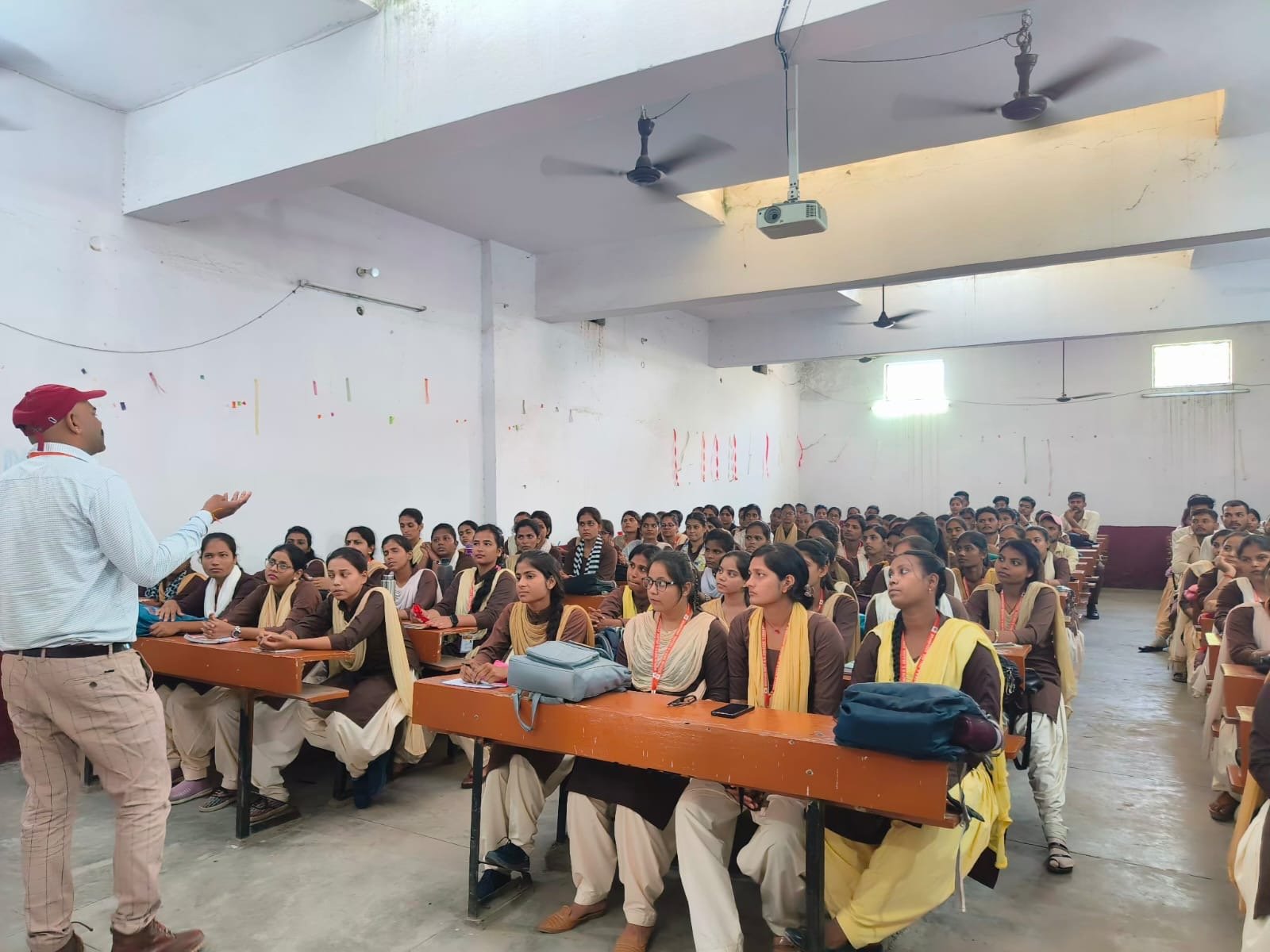 दिग्विजय नाथ पीजी कॉलेज में विशेष कार्यशाला का हुआ आयोजन