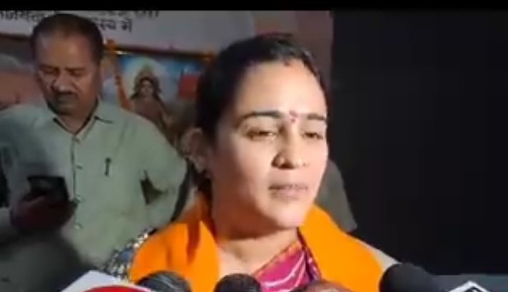 महिला आयोग की उपाध्यक्ष अर्पणा यादव अयोध्या पहुंची