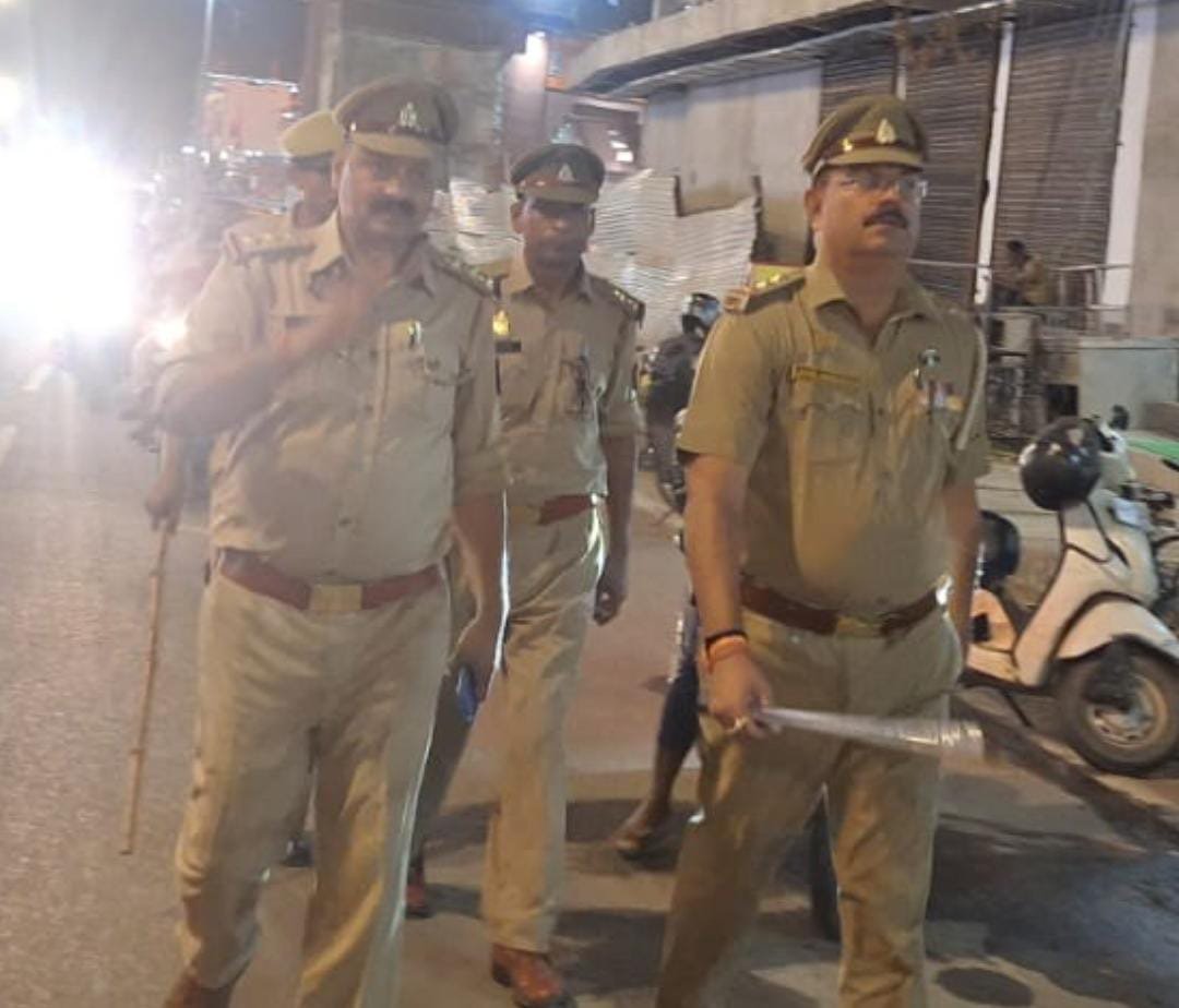 ईद-ए-मिलाद उन नबी पर्व को लेकर गोरखनाथ पुलिस अलर्ट पैदल गश्त कर लिया सुरक्षा व्यवस्था का जायजा