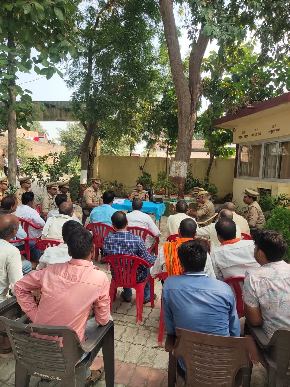 दीपावली और धनतेरस पर्व को लेकर स्वर्ण व्यवसायियों के साथ क्षेत्राधिकारी ने की बैठक