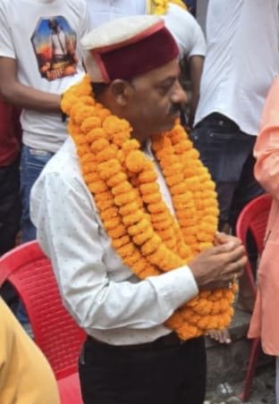 जिलामहामंत्री बनाये जाने पर लोगों ने दीं बधाई