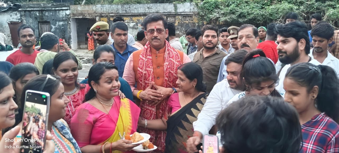 नई दिशा फाउण्डेशन ने होनहार बच्चों के साथ हर्षोल्लास पूर्वक मनाया दीपोत्सव