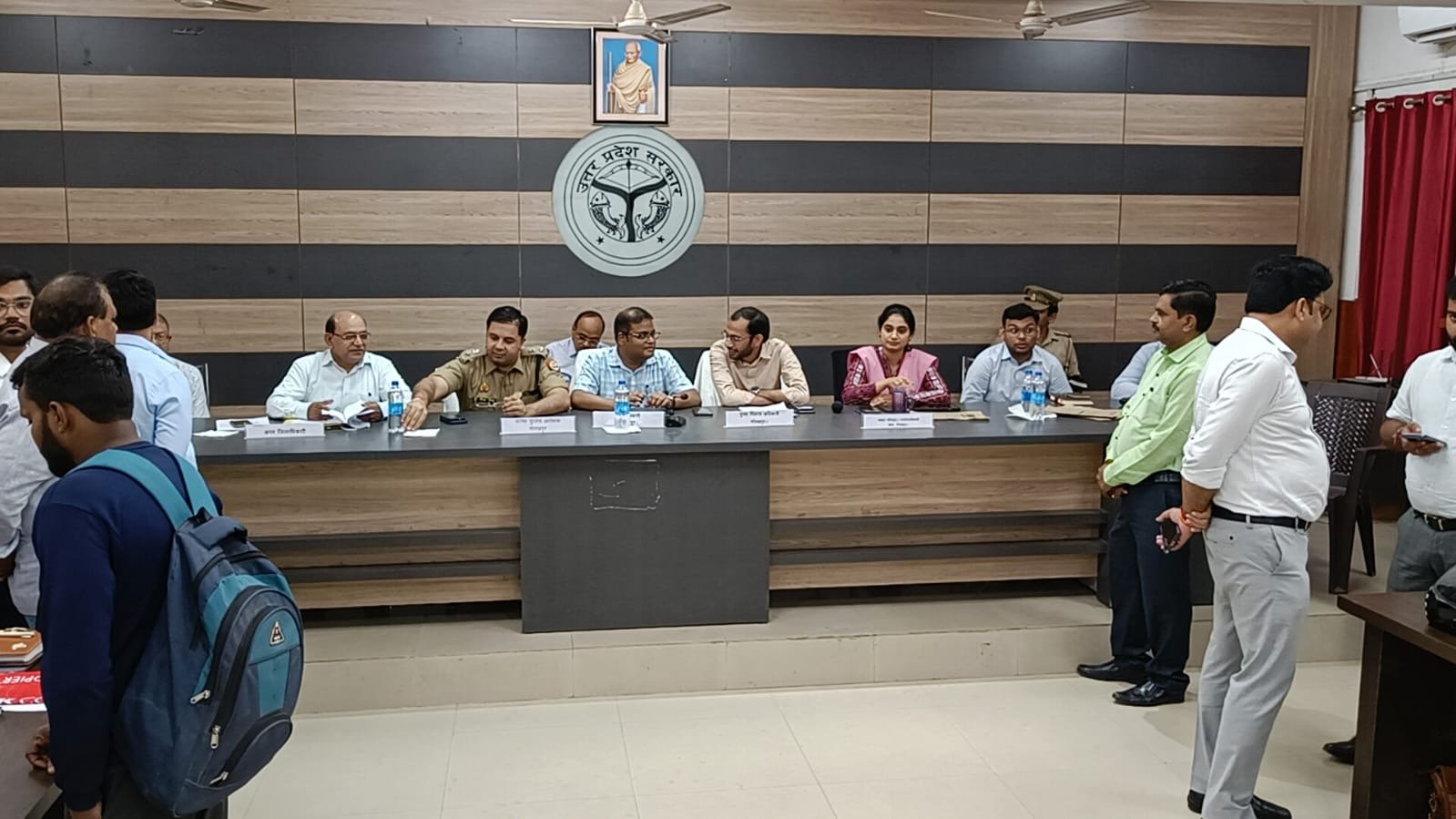 जन शिकायतो का निस्तारण गुणवत्तापरक किया जाये_ डीएम