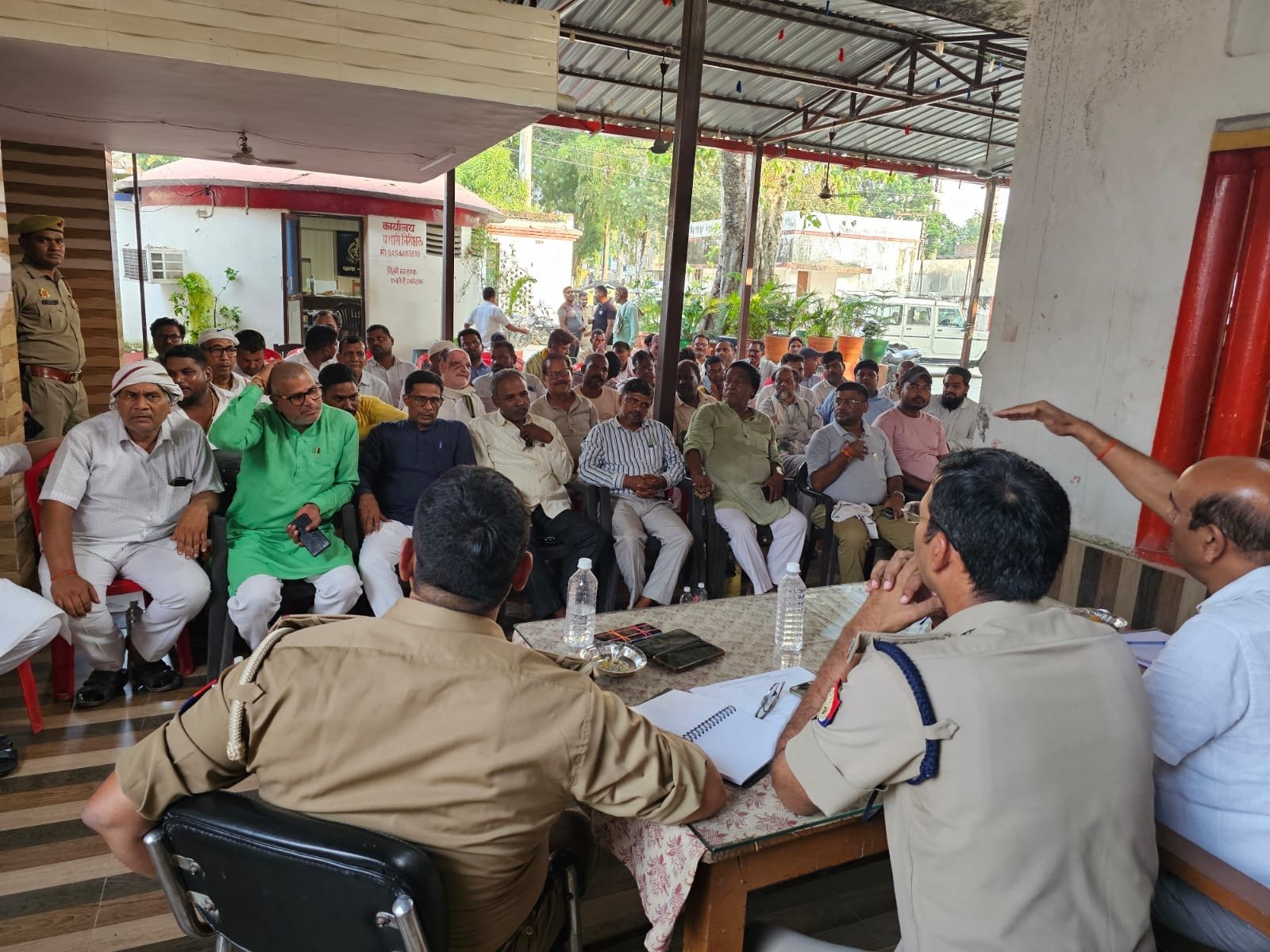 उपरोक्त घाटों का निरीक्षण मोटरसाइकिल से एसडीएम गोला क्षेत्राधिकार