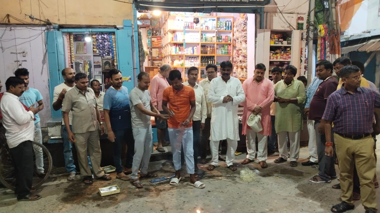 केबलिंग कार्य पूर्ण होने पर ब्यापार मंडल ने दिया धन्यवाद