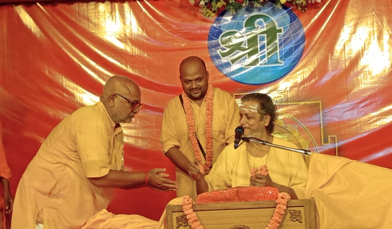 भक्ति से मिलती है शक्ति