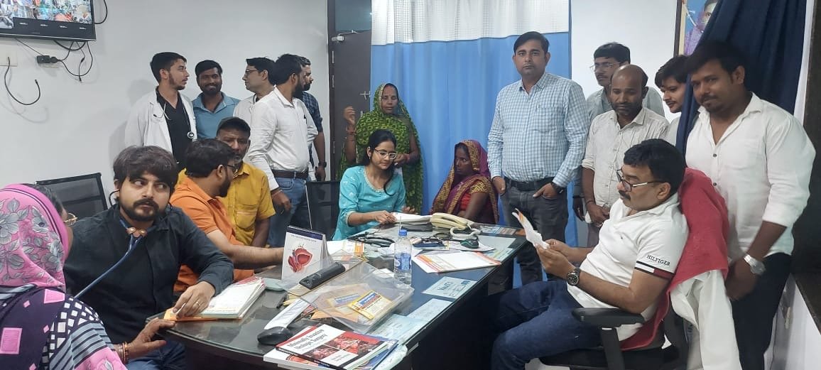 पुण्यतिथि पर कम्बल वितरण का हुआ आयोजन