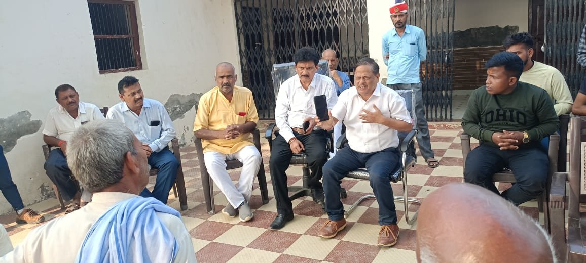चकबंदी समिति का हुआ गठन चकबंदी अधिकारियों का रहा अहम योगदान
