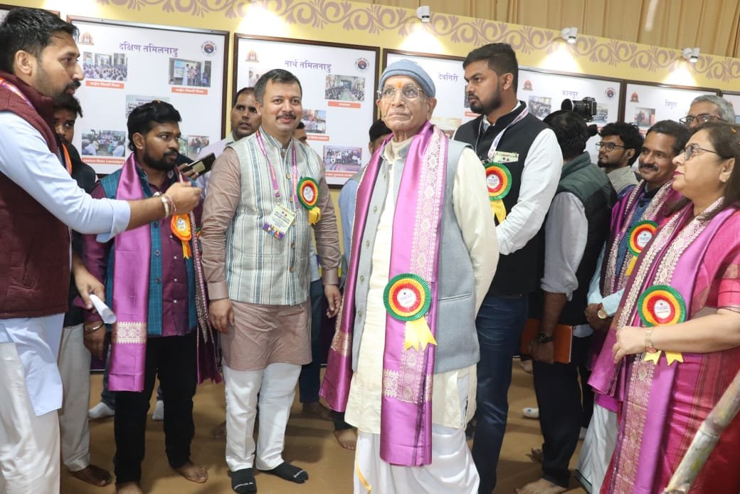 गोरखपुर ब्रेकिंग: महंत अवैद्यनाथ के नाम पर भव्य प्रदर्शनी का उद्घाटन