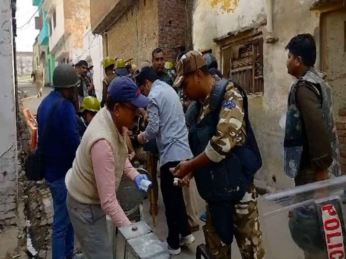 संभल बवाल में पुलिस का नया एक्शन: अब रडार पर आरोपियों के करीबी, 200 से ज्यादा निशाने पर