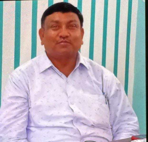 लखनऊ नगर निगम लेखपाल राजू सोनी को रिश्वत लेते हुए एंटी करप्शन की टीम ने पकड़ा रंगे हाथ