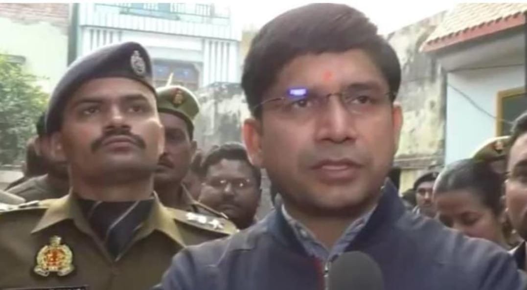 संभल में बड़े एक्शन की तैयारी, कल मिले मंदिर में एसपी संग पूजा के बाद डीएम ने बताया पूरा प्लान