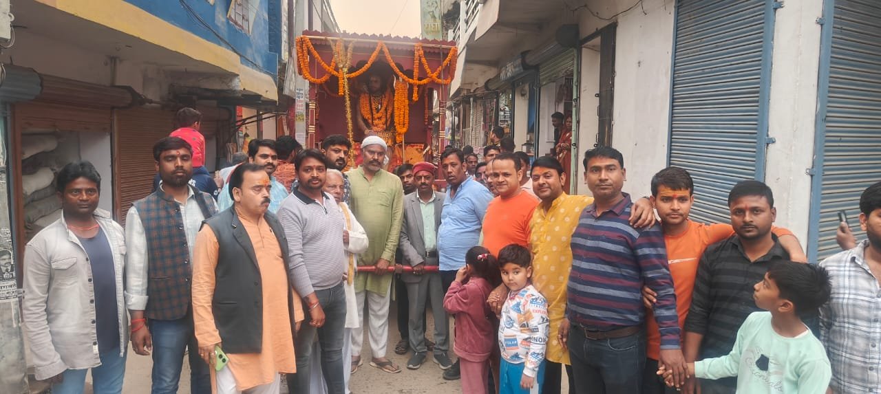 महाशिवरात्रि पर निकली भगवान शिव की भव्य बारात; भूत, प्रेत, बैल, घोड़े के साथ निकली झांकी