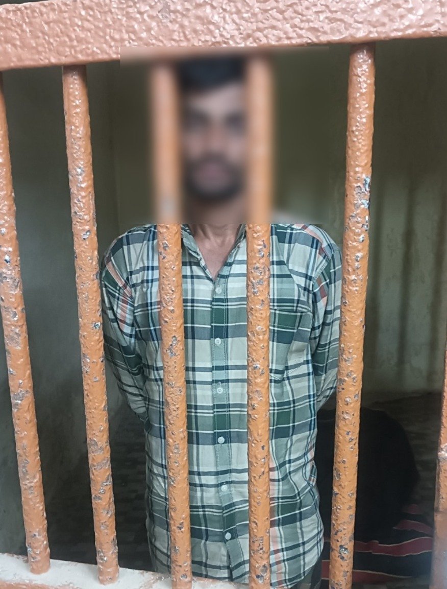 6 साल से वंचित चल रहे व ₹25000 का इनामी बदमाश ने किया पुलिस के सामने सरेंडर