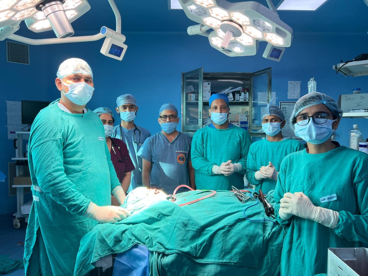 12 वर्षों से बंद मरीज के मुंह को 3 घंटे चले ऑपरेशन से खोला गया