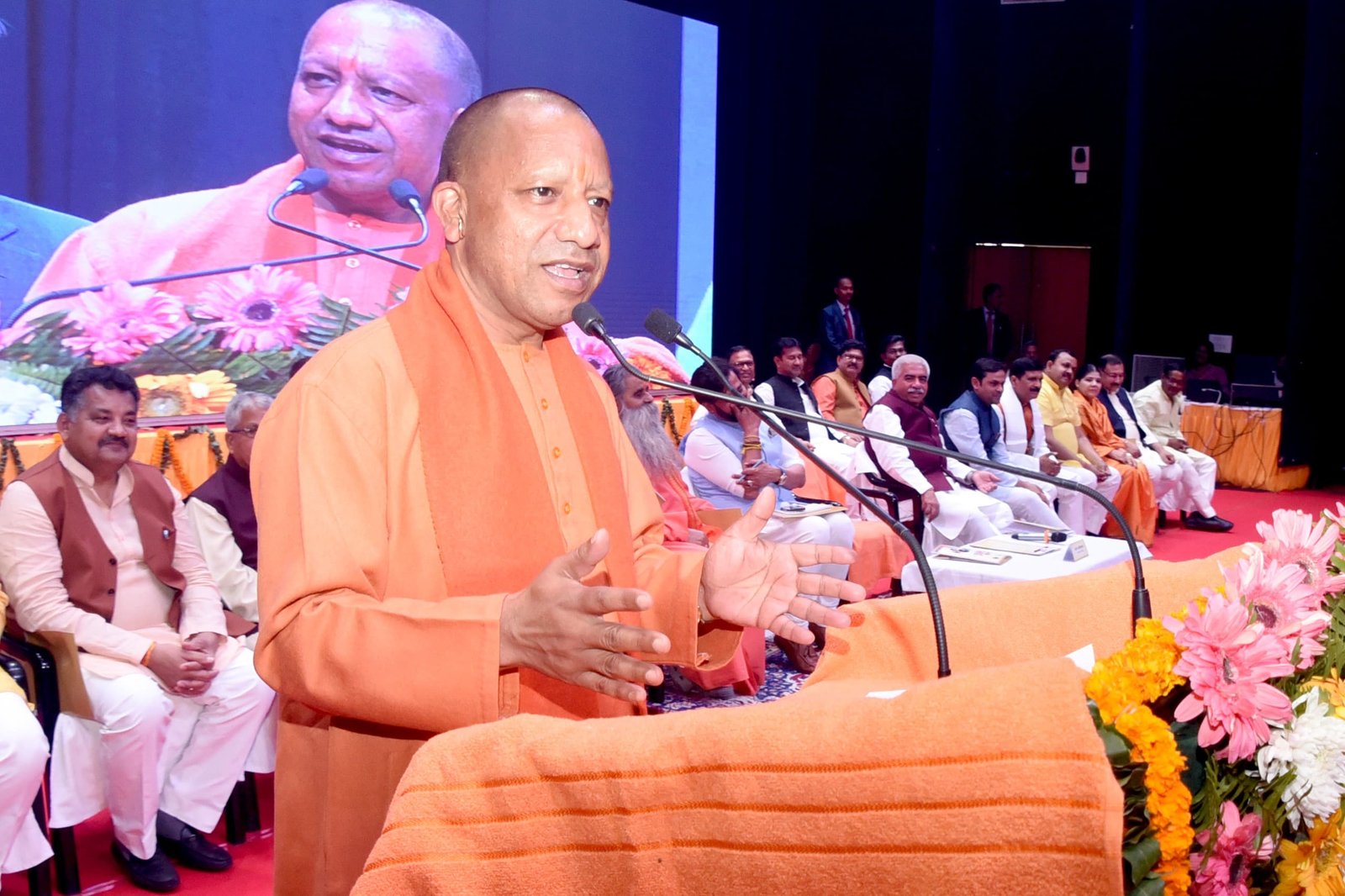 योगी सरकार की पहल, यूपी को फार्मा हब बनाने के लिए चंडीगढ़ में किया गया रोडशो