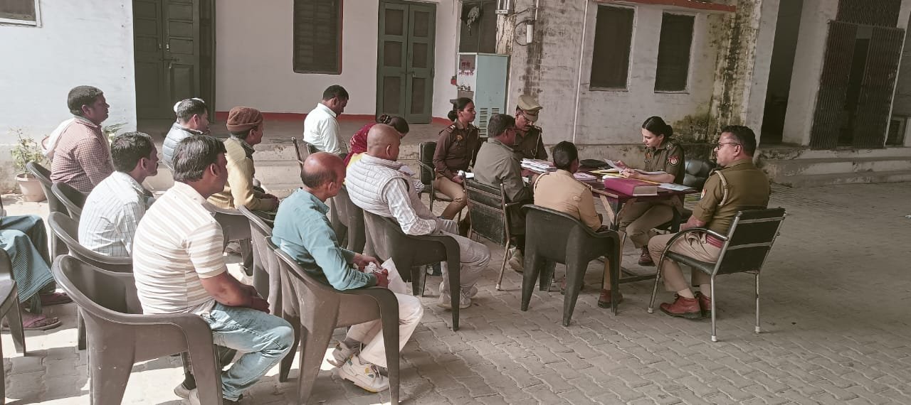 थाना समाधान दिवस पर आए 12 मामले, नहीं हुआ निस्तारण
