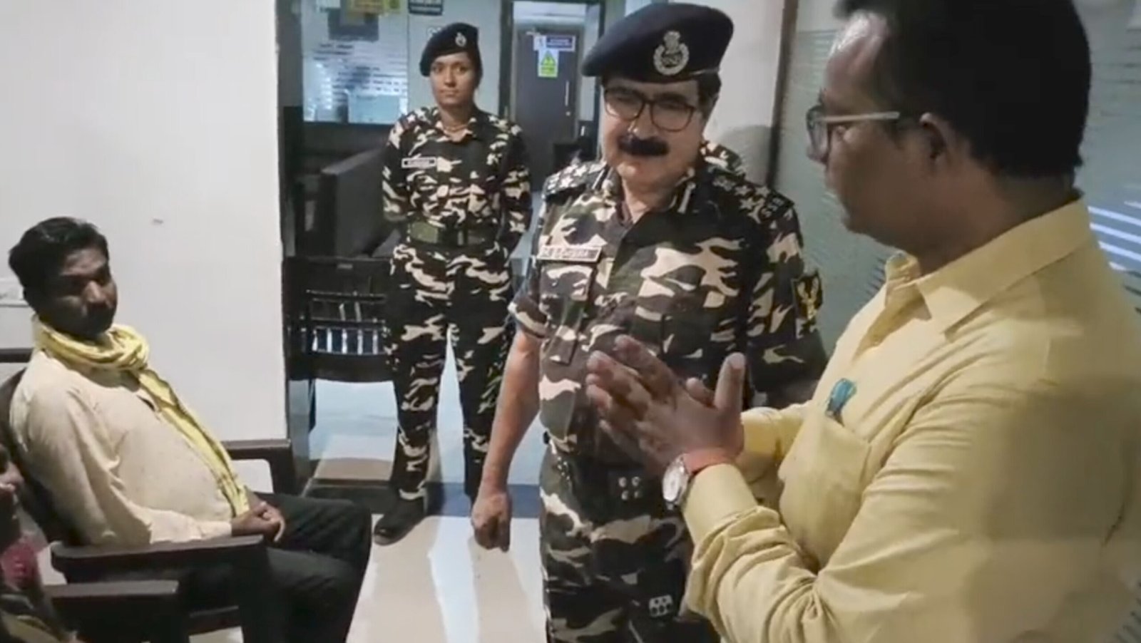 सरहदों की रक्षा करने वाले एसएसबी के जवान लोगों की आंखों की कर रहे सुरक्षा