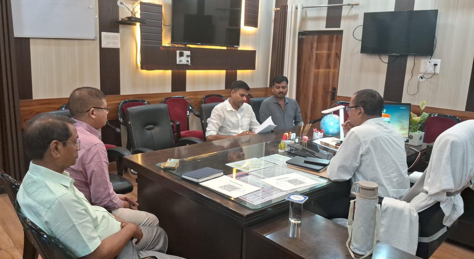 एम्स गोरखपुर के साथ सामुदायिक स्वास्थ्य कार्यक्रमों पर काम करेगा स्वास्थ्य विभाग