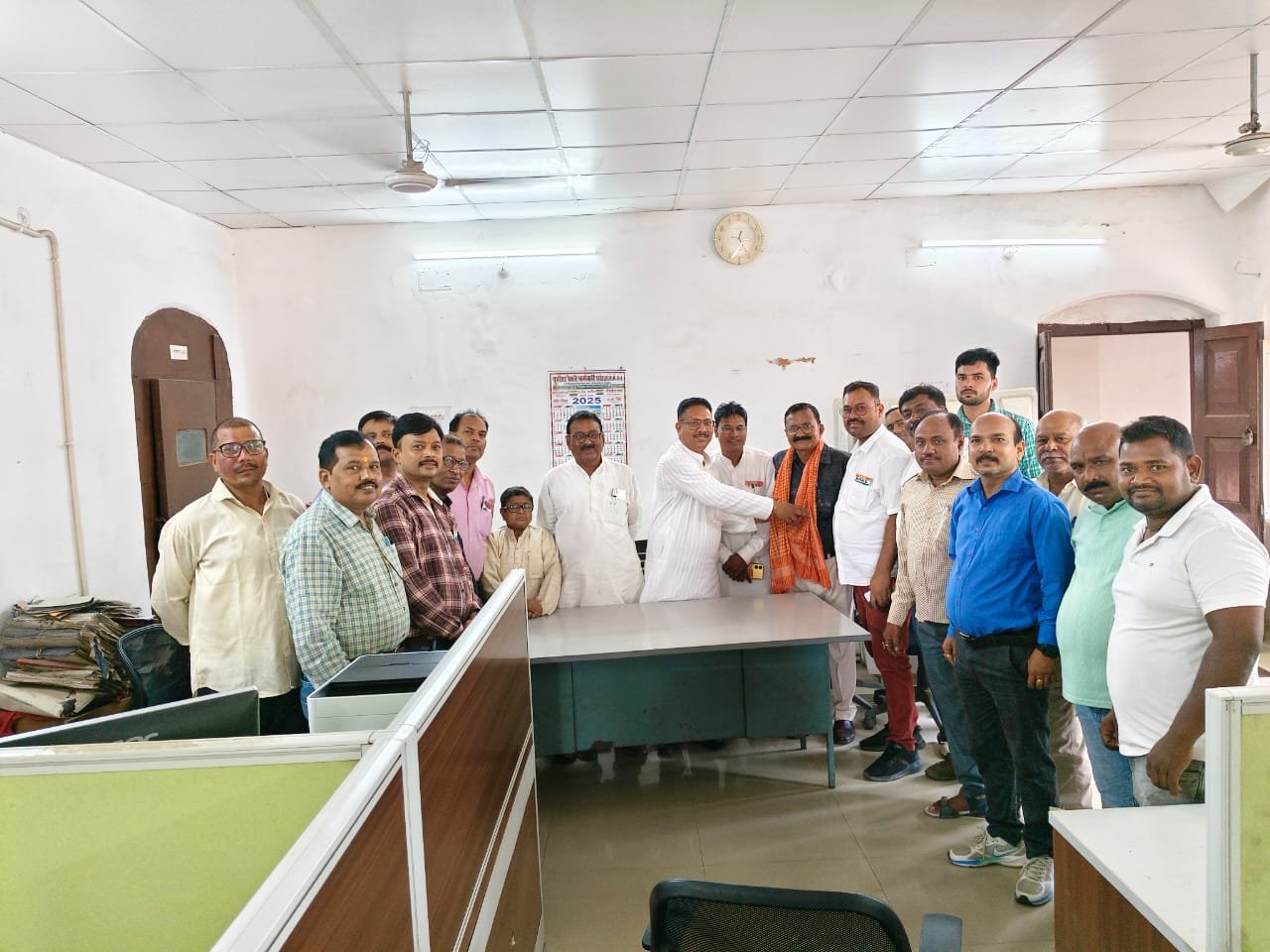 PRKS यांत्रिक कारखाना मंडल के उपाध्यक्ष सतीश श्रीवास्तव का सेवा निवृति सम्मान समारोह मनाया गया