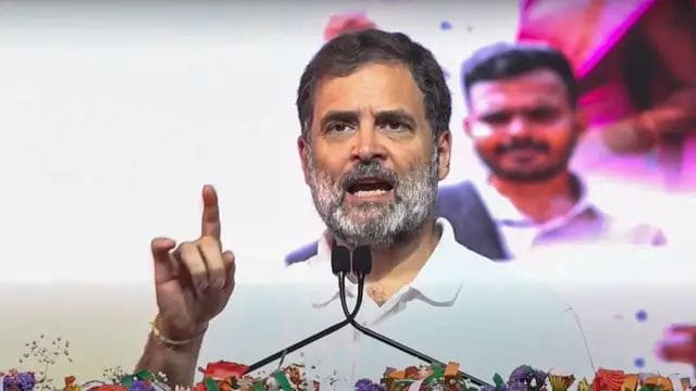 राहुल गांधी को कोर्ट से झटका, झारखंड की अदालत ने भेजा गैरजमानती वारंट