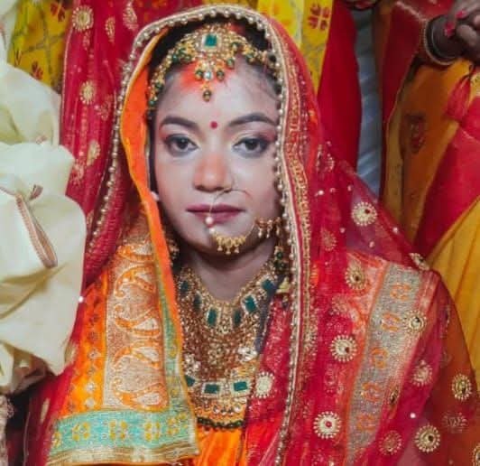 विवाहिता ने फांसी लगाकर की आत्महत्या