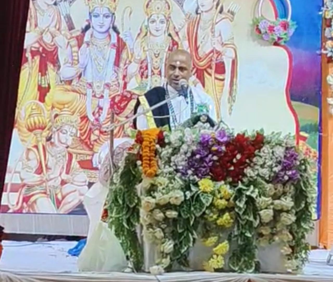 भगवान की लीला पर कभी संदेश नही करना चाहिए: रमेश भाई शुक्ल