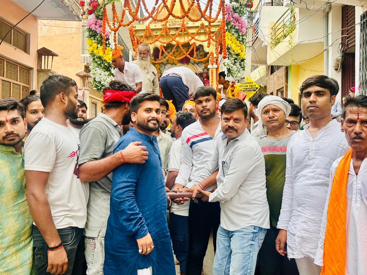 धूमधाम से निकली भगवान जगन्नाथ की रथयात्रा, रथयात्रा के दौरान श्रद्धालुओं में दिखा जबरदस्त उत्साह