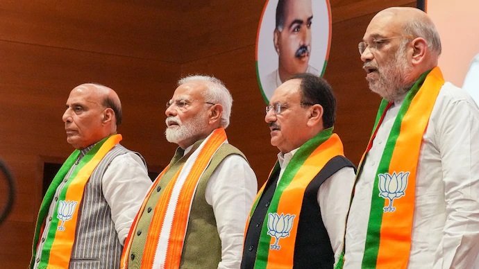 भाजपा सूत्रों की मानें तो पार्टी अध्यक्ष के नाम की घोषणा जुलाई के दूसरे या तीसरे सप्ताह में हो सकती है