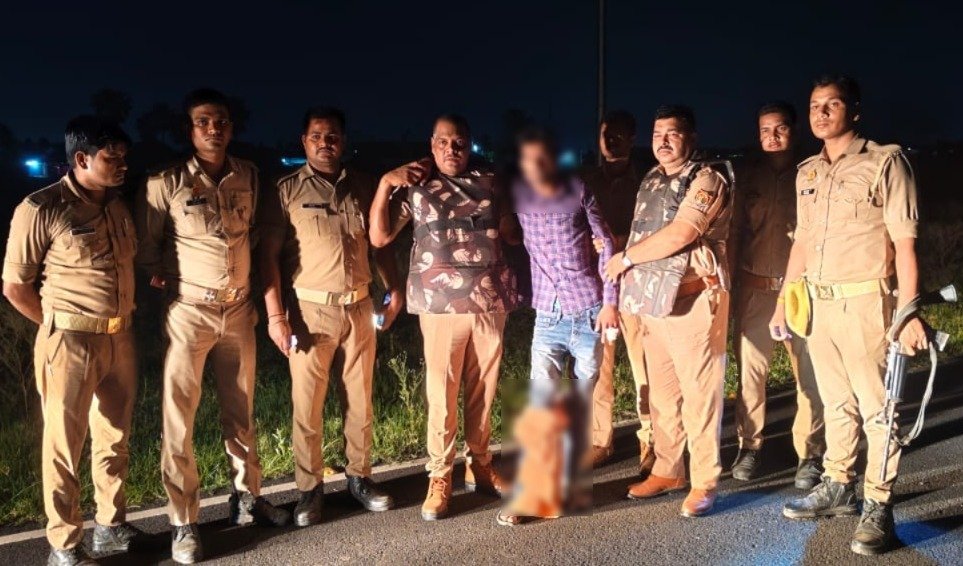 युवती पर चाकू से हमला करने वाला अभियुक्त पुलिस मुठभेड़ घायल