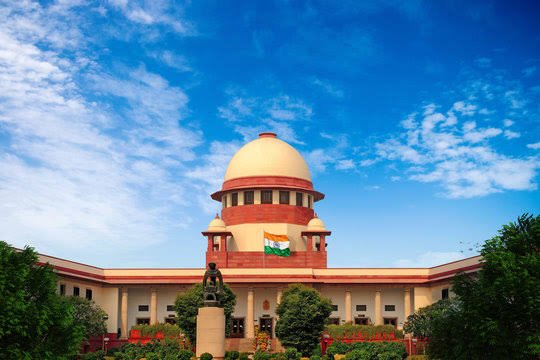 सहारा के निवेशकों को लौटाने होंगे पैसे, सुप्रीम कोर्ट ने दिखाया कड़ा रुख