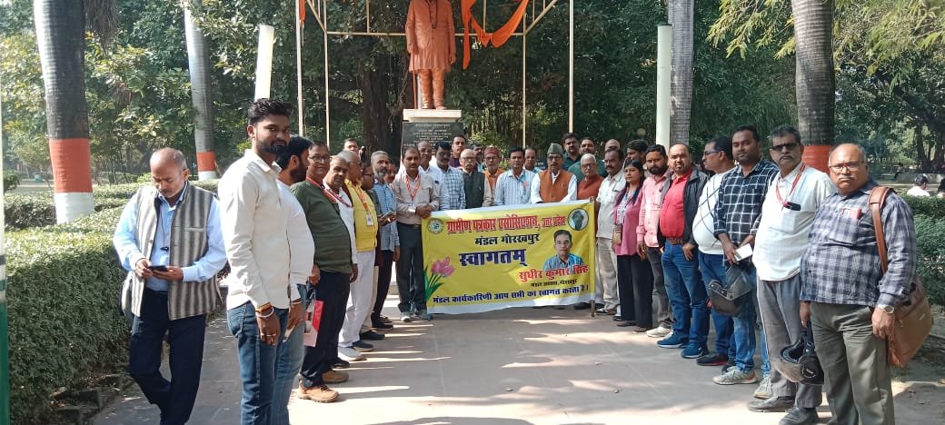 मंडल अध्यक्ष सुधीर सिंह के नेतृत्व में 5 सूत्रीय मांगों को लेकर मुख्यमंत्री योगी आदित्य नाथ को संबोधित कर दिया गया ज्ञापन