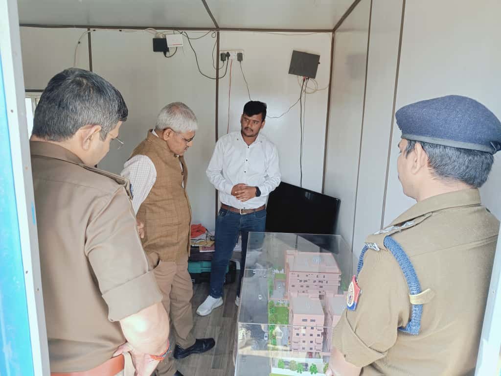 एडीजी मुथा अशोक जैन ने किया सोनबरसा थाना व एसएसएफ बटालियन निर्माण स्थल का निरीक्षण