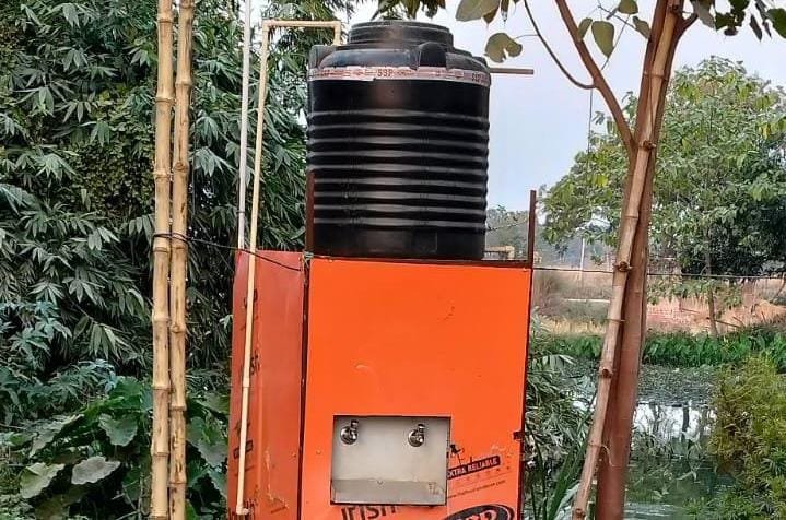 छः माह में ही दगा दे गए नपं गोला के आरओ वॉटर कूलर