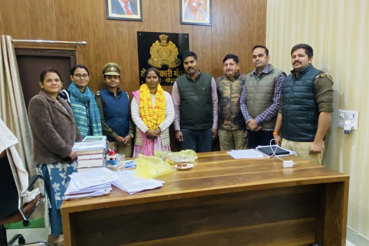महिला दीवान के तबादला पर सहकर्मियों ने दी विदाई