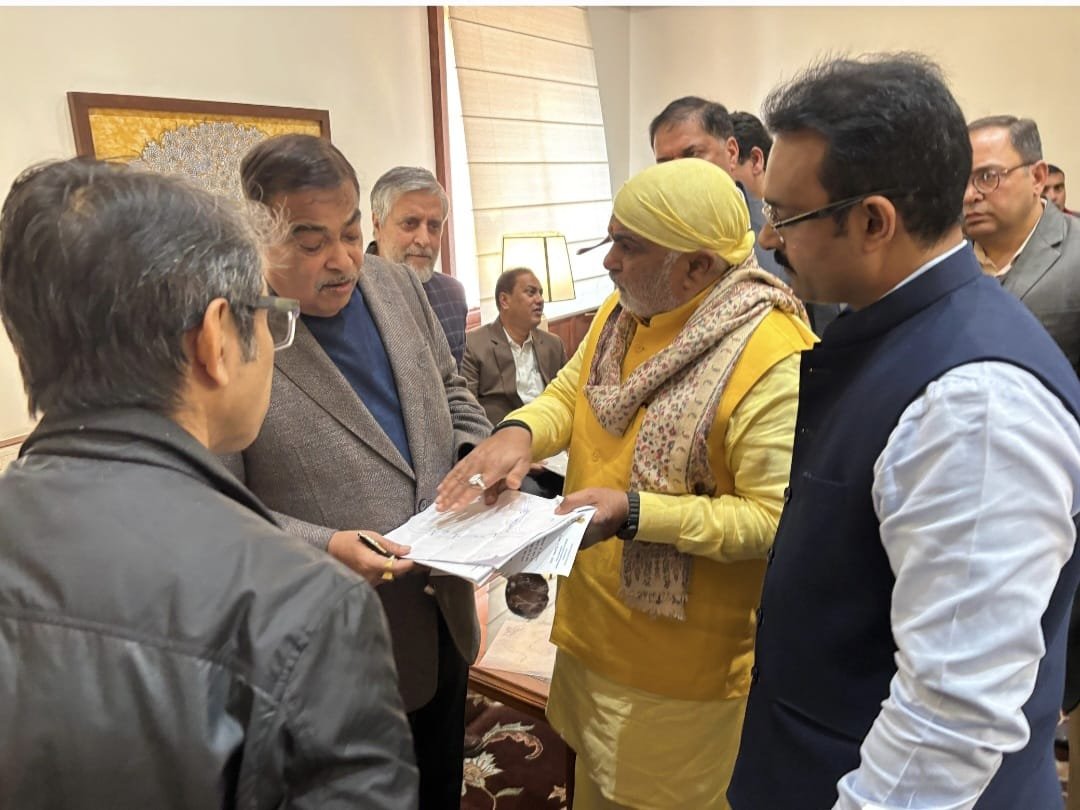 आछीडीह-सरया तटबंध निर्माण में आ रही तकनीकी बाधा दूर करने के लिए……