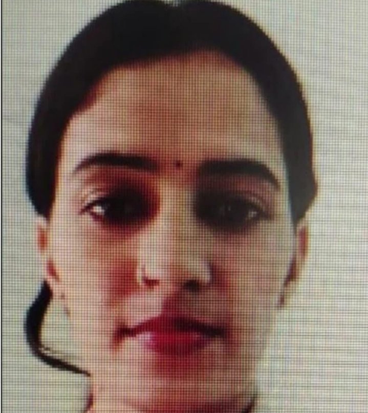 इंस्पेक्टर “नमिता सिंह” को दिल्ली पुलिस की विजिलेंस टीम ने रिश्वत लेते हुए गिरफ्तार किया