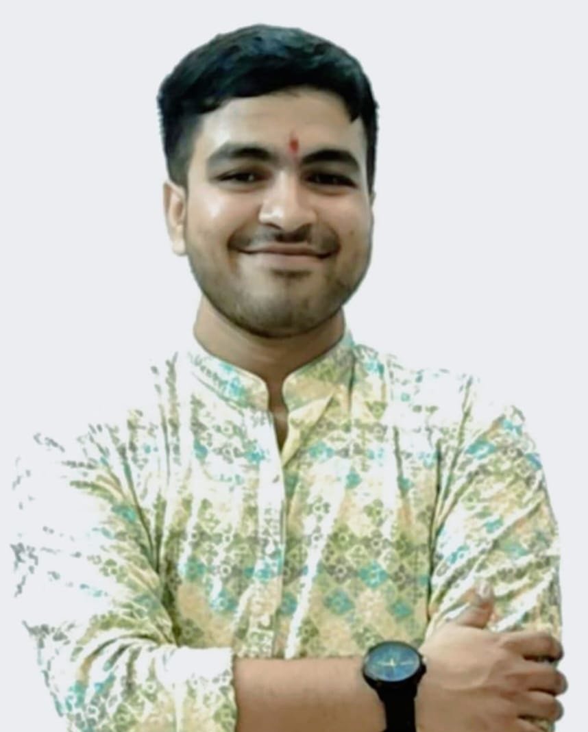 शिवांशु त्रिपाठी ने जेएनयू में लहराया परचम