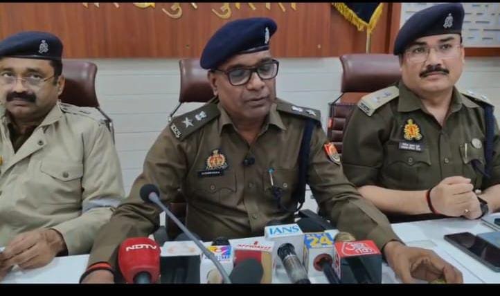 गोरखपुर.लव ट्रैंगल में मर्डर, मुंबई की प्रिया की लिव इन पार्टनर ने पत्नी संग मिलकर की थी बेरहमी से हत्या